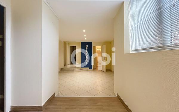 Appartement à vendre    6 pièces • 181,68 m2 Amiens