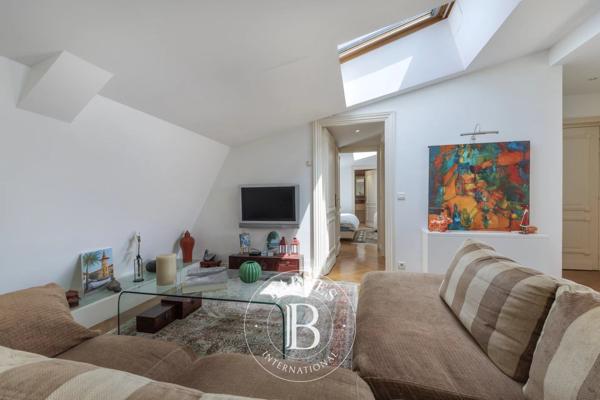 Paris 8ème, Appartement 1 Chambre -  54 m² à vendre