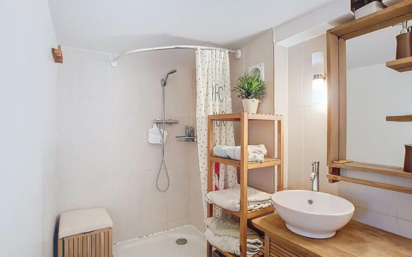 Maison à vendre    7 pièces • 178 m2 Rezé