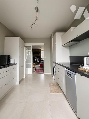 Appartement T3 - 78m² - Dernier étage avec ascenseur - Cave - Parking - LA DOUTRE