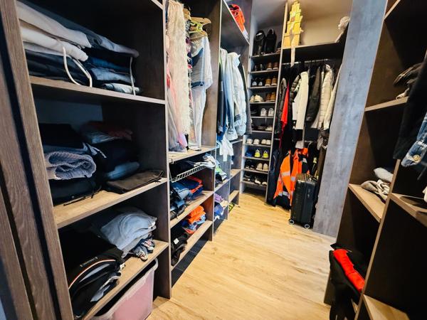 VILLA T5 143m2 AVEC PISCINE ET GARAGE