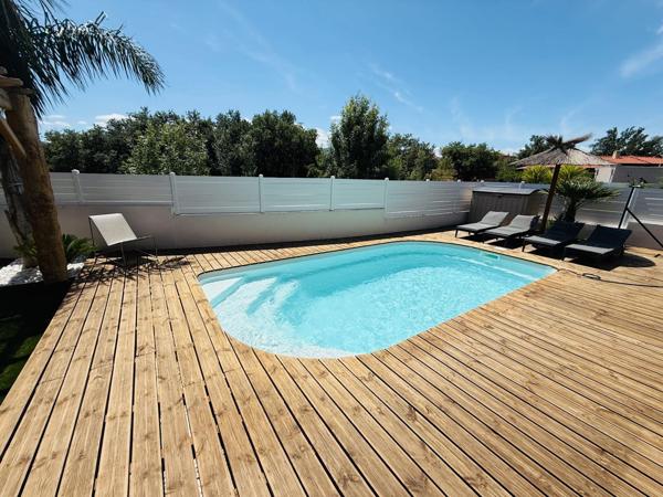 VILLA T5 143m2 AVEC PISCINE ET GARAGE