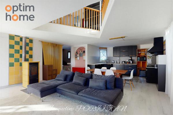 Aix en Provence : Maison d'architecte mitoyenne sur 2700m2 de jardin paysagé.