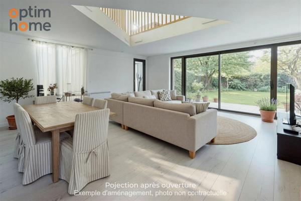 Aix en Provence : Maison d'architecte mitoyenne sur 2700m2 de jardin paysagé.