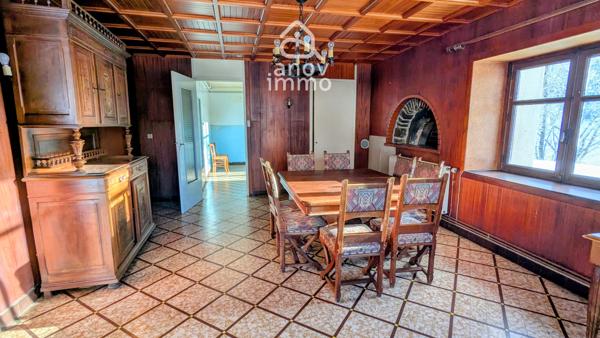 Ferme
                                                                                                                                                                                                                                                                                                                        6 pièce(s)                                                                                                                                                                                                          6 chambre(s)                                                                                                                                                                                                          148.38  m²