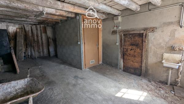 Ferme
                                                                                                                                                                                                                                                                                                                        6 pièce(s)                                                                                                                                                                                                          6 chambre(s)                                                                                                                                                                                                          148.38  m²
