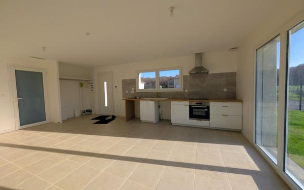 Maison à louer    5 pièces •  Dieupentale