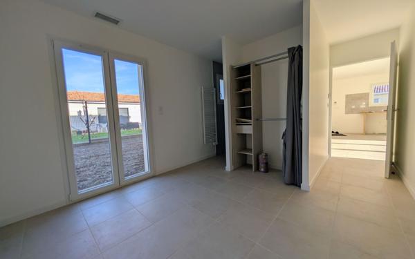 Maison à louer    5 pièces •  Dieupentale