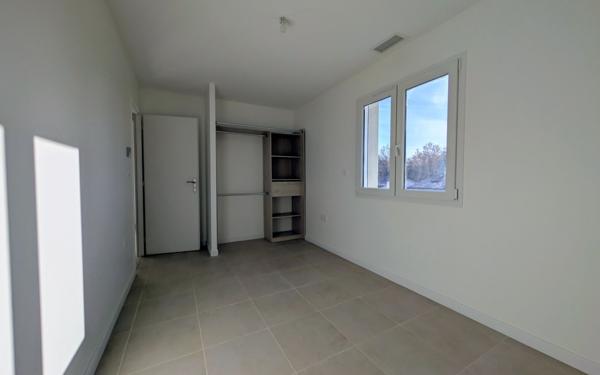 Maison à louer    5 pièces •  Dieupentale