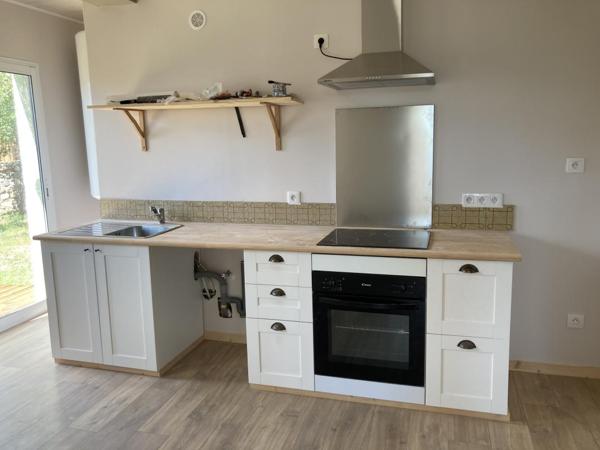 Appartement T3 en rez de chaussé dans villa / 43800 Beaulieu