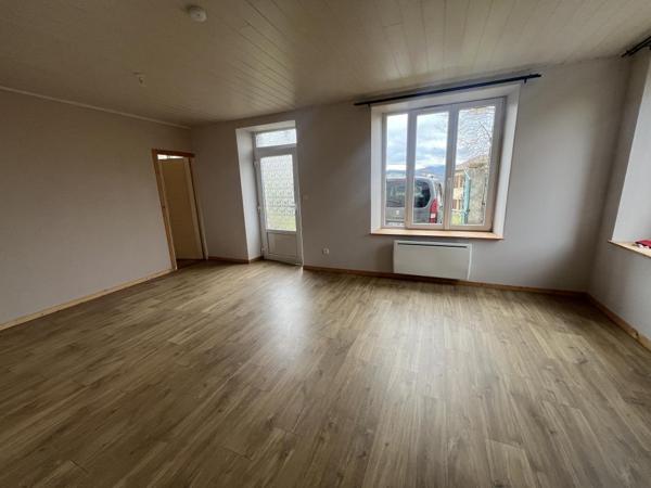 Appartement T3 en rez de chaussé dans villa / 43800 Beaulieu