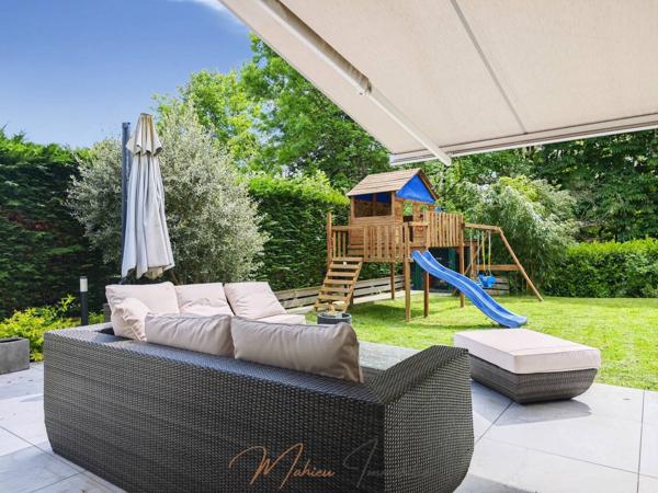 Maison 6 pièces 210m² à vendre à Cessy 01170