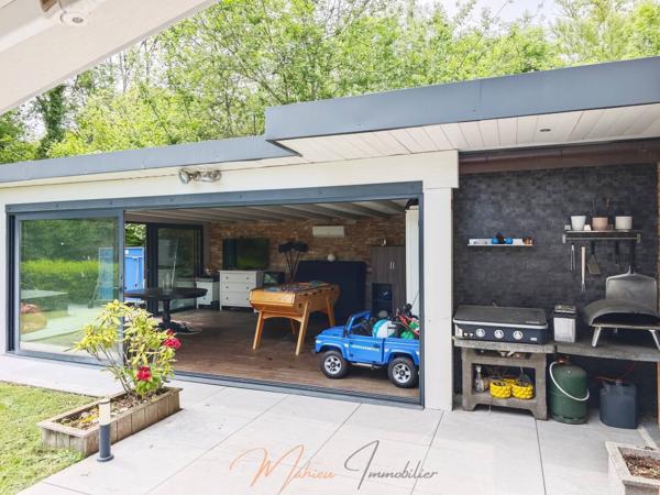 Maison 6 pièces 210m² à vendre à Cessy 01170