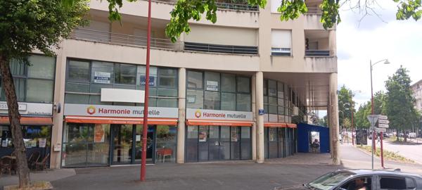 Local commercial; 1er - LOCATION LOCAL COMERCIAL RODEZ