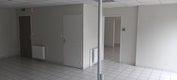 Local commercial; 1er - LOCATION LOCAL COMERCIAL RODEZ