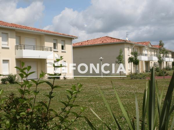 Location Appartement 2 pièces 45.46 m² - 3 BIS RUE DE LA GARE Pineuilh 33220