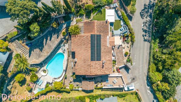 Maison à vendre 12 pièces de 301 m²