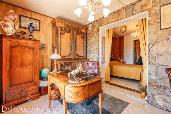 Maison à vendre 12 pièces de 301 m²