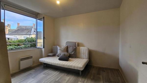 Maison familiale 6 pièces LE LUDE (72)