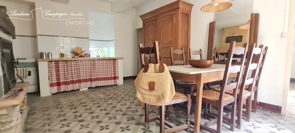 Caromb (84330) Partie de corps de ferme à rénover, proche commerces