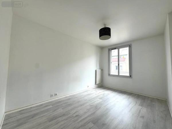 Location - Appartement Reims 51100 4 pièces 82 m 2