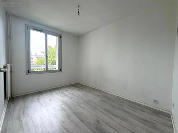 Location - Appartement Reims 51100 4 pièces 82 m 2