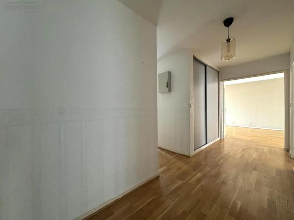 Location - Appartement Reims 51100 4 pièces 82 m 2