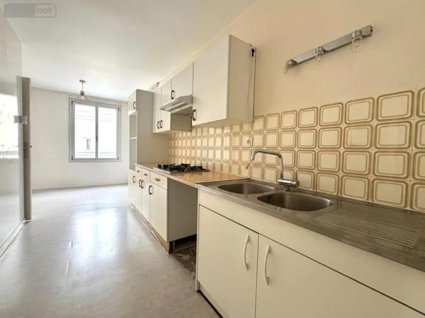 Location - Appartement Reims 51100 4 pièces 82 m 2