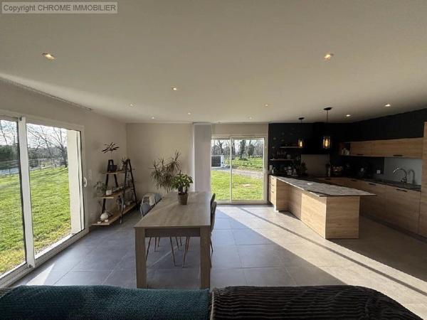 Vente                                                      Maison
                        
                     5 pièces                      96 m2                     à Marmande