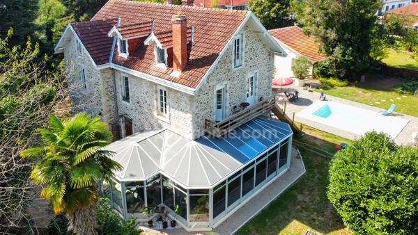 Proche de PEYREHORADE