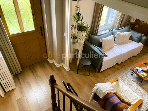 Vente
                Maison121,6 m² - 6 Pièces -
                    POITIERS (86000)