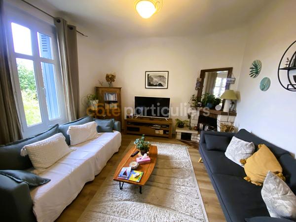 Vente
                Maison121,6 m² - 6 Pièces -
                    POITIERS (86000)