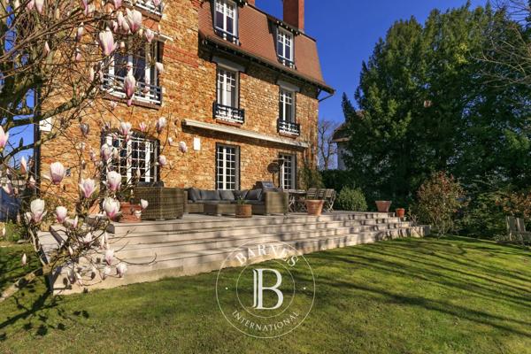 Vaucresson, Maison  320 m² à vendre
