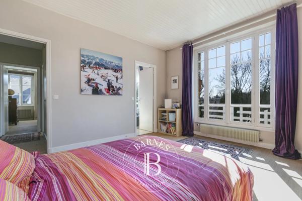 Vaucresson, Maison  320 m² à vendre