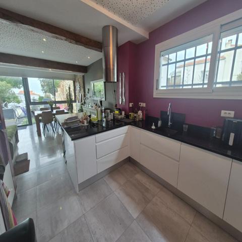 VAUX SUR MER - Maison 5 pièce(s) 190 m2 Vaux sur mer