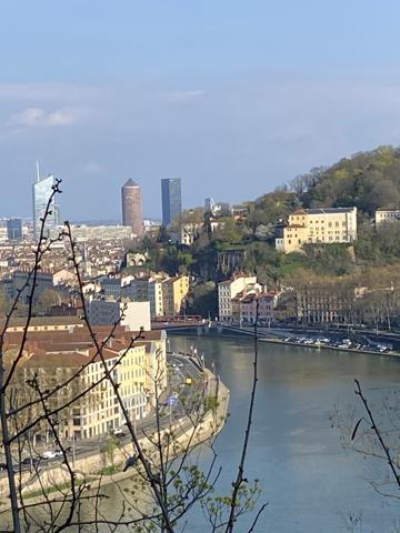 Lyon (69009) T2 COUP DE COEUR - SECTEUR IDEAL - Fourvière / Observance - Vue imprenable - Prestations de qualité