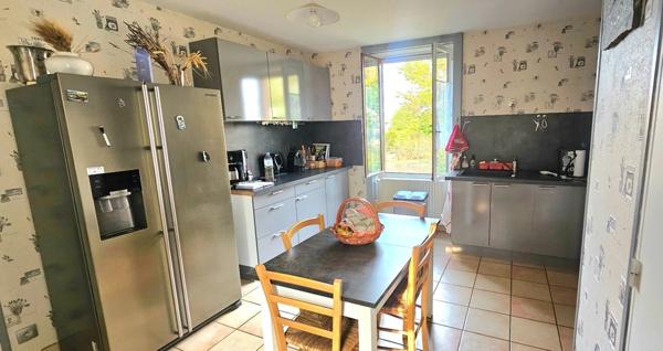 ✨ Maison de charme à Bellac – 127 m² Carrez / 152 m² habitables