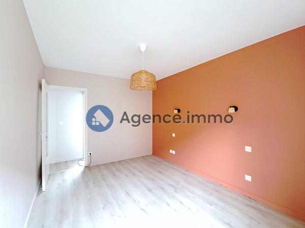 À vendre - Maison bourgeoise, 9 pièces située à Teloché (72220)