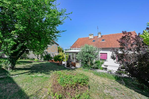 Vente Maison200 m² - 9 Pièces - RUEIL MALMAISON (92500)