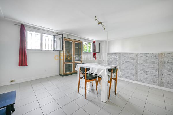 Vente Maison200 m² - 9 Pièces - RUEIL MALMAISON (92500)