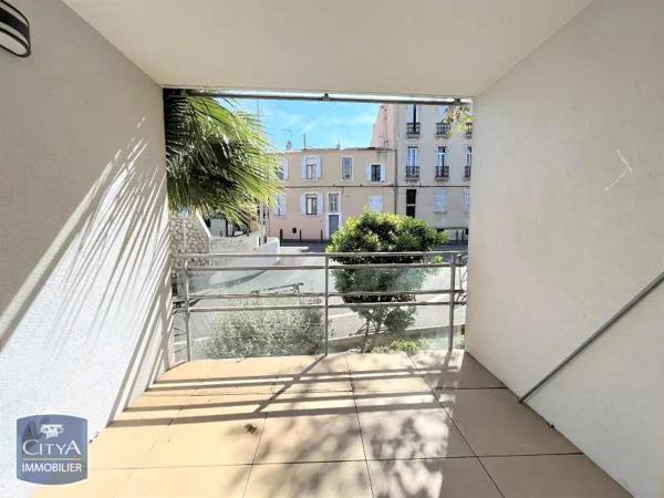 Appartement à louer 2 pièces 47.25m² Marseille (13004)