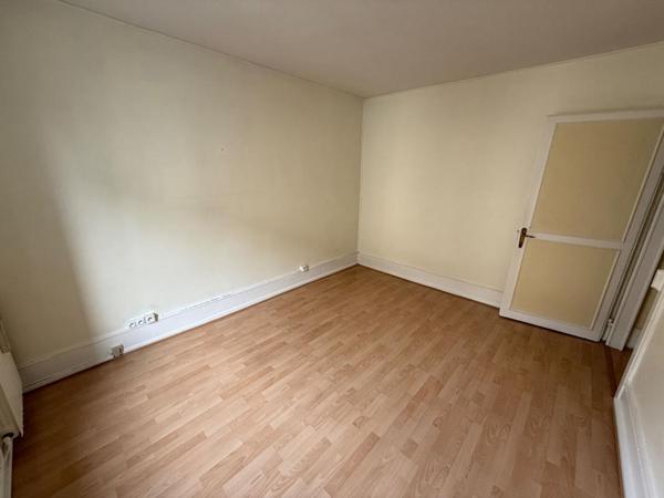 Maison de village + Local commercial