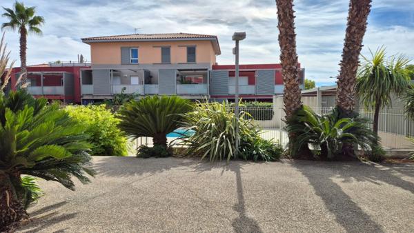 Dpt Hérault (34), à vendre MAUGUIO appartement T2