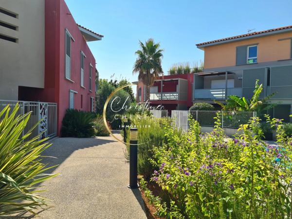 Dpt Hérault (34), à vendre MAUGUIO appartement T2