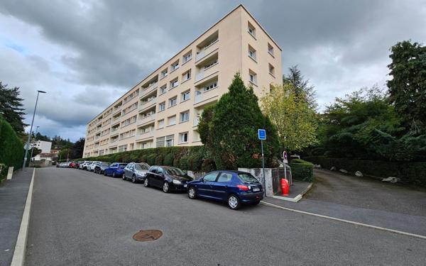 Appartement à vendre    4 pièces • 69,58 m2 Saint-Étienne