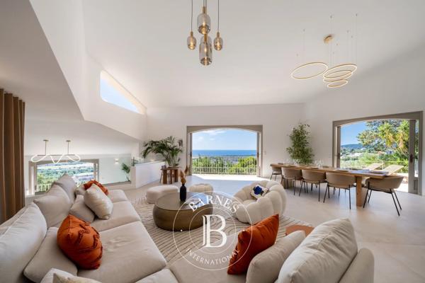 Mandelieu-la-Napoule, Villa 4 Chambres -  307 m² à vendre