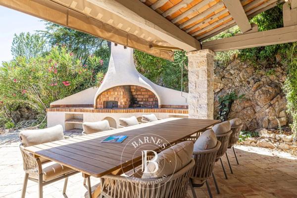 Mandelieu-la-Napoule, Villa 4 Chambres -  307 m² à vendre