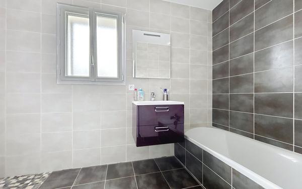 Maison à vendre    5 pièces •  Puilboreau