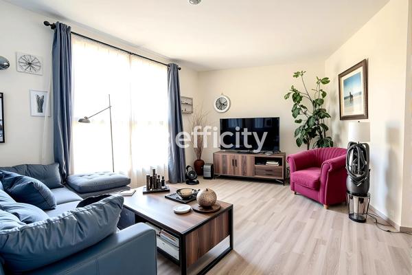Appartement
         4 pièces
        - 85 m² Exclusivité 274 000 € *