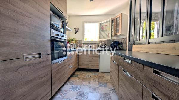 Appartement
         4 pièces
        - 85 m² Exclusivité 274 000 € *